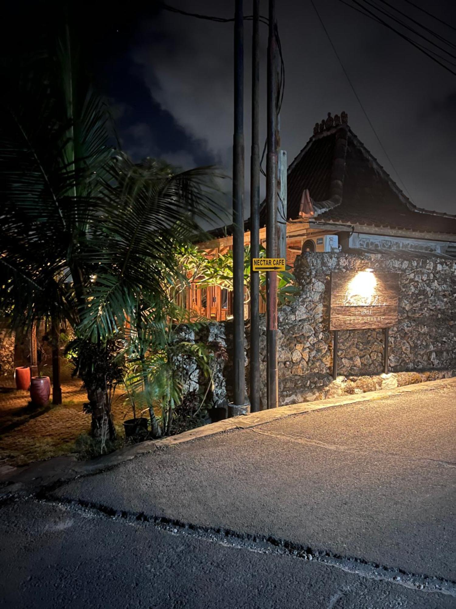 Pinokkio B&B Restaurant อูงาซัน ภายนอก รูปภาพ